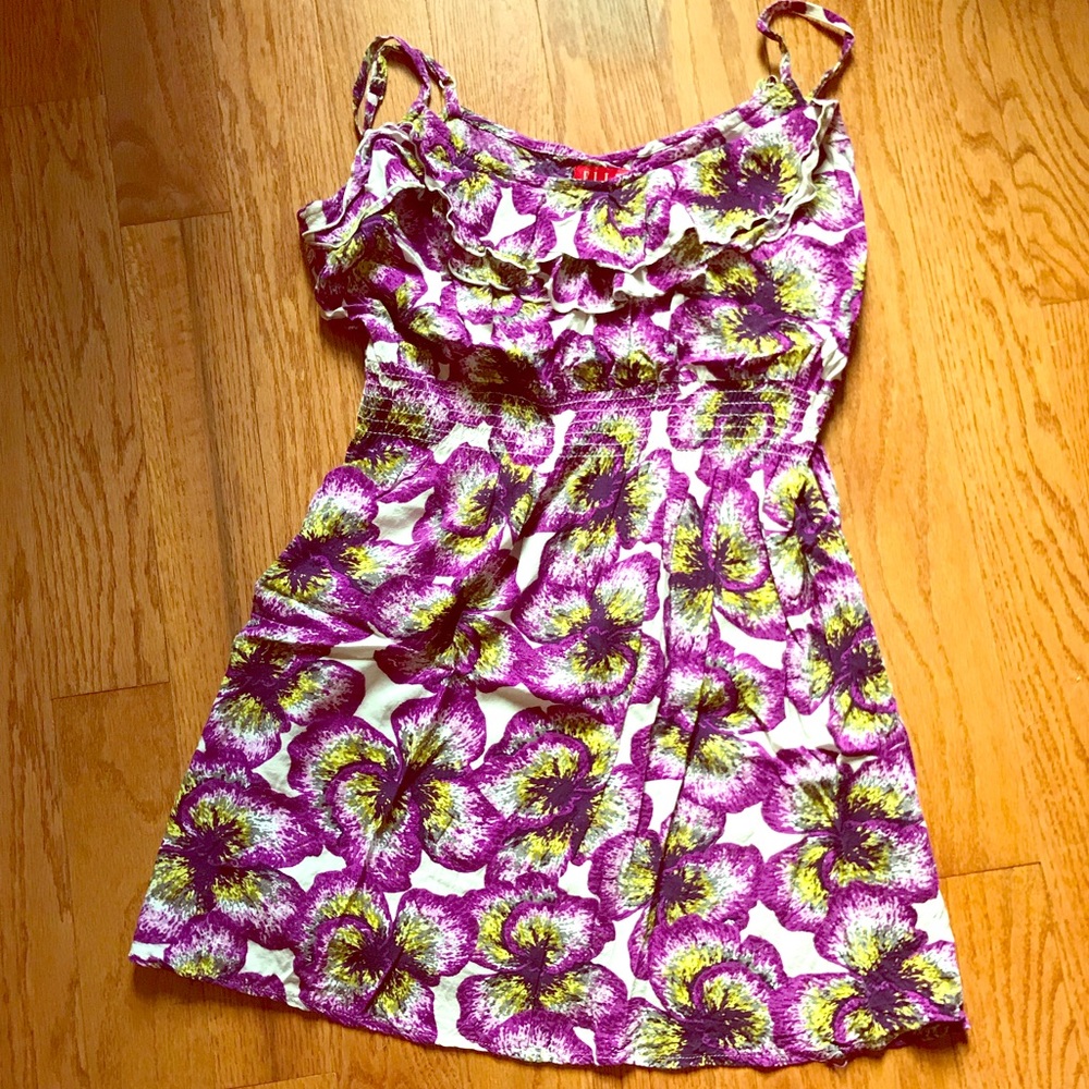 Super adorable floral dress